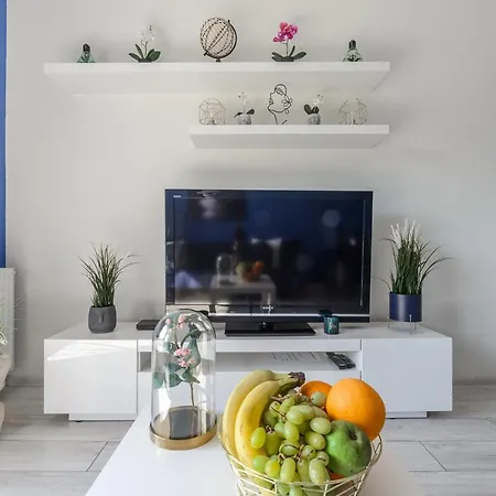 Apartment Lumina Luxury Apart On Wroblewskiego Street Lodz (Lodz)